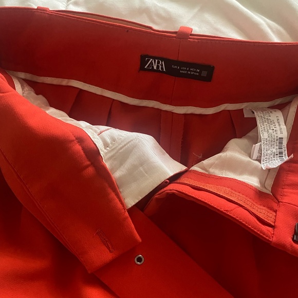 Red , belted Zara pants size Small - Picture 2 of 3